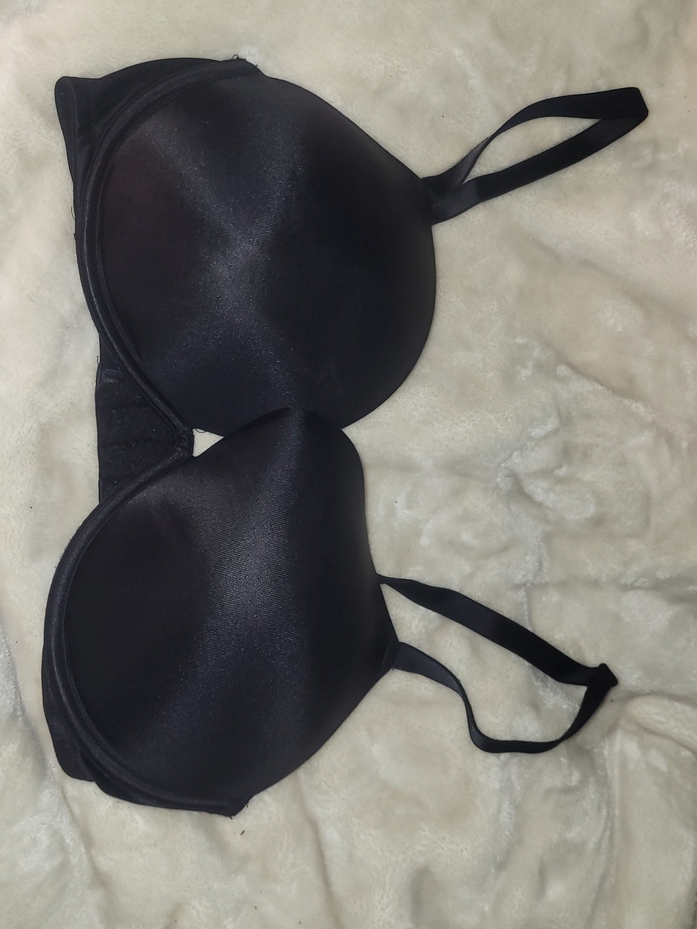 PINK Victoria's Secret Black Satin T-Shirt Bra